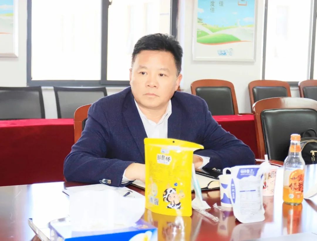 花花牛| 省農(nóng)投集團(tuán)董事長(zhǎng)李曉寰一行蒞臨花花牛調(diào)研指導(dǎo)工作 花花牛| 省農(nóng)投集團(tuán)董事長(zhǎng)李曉寰一行蒞臨花花牛調(diào)研指導(dǎo)工作