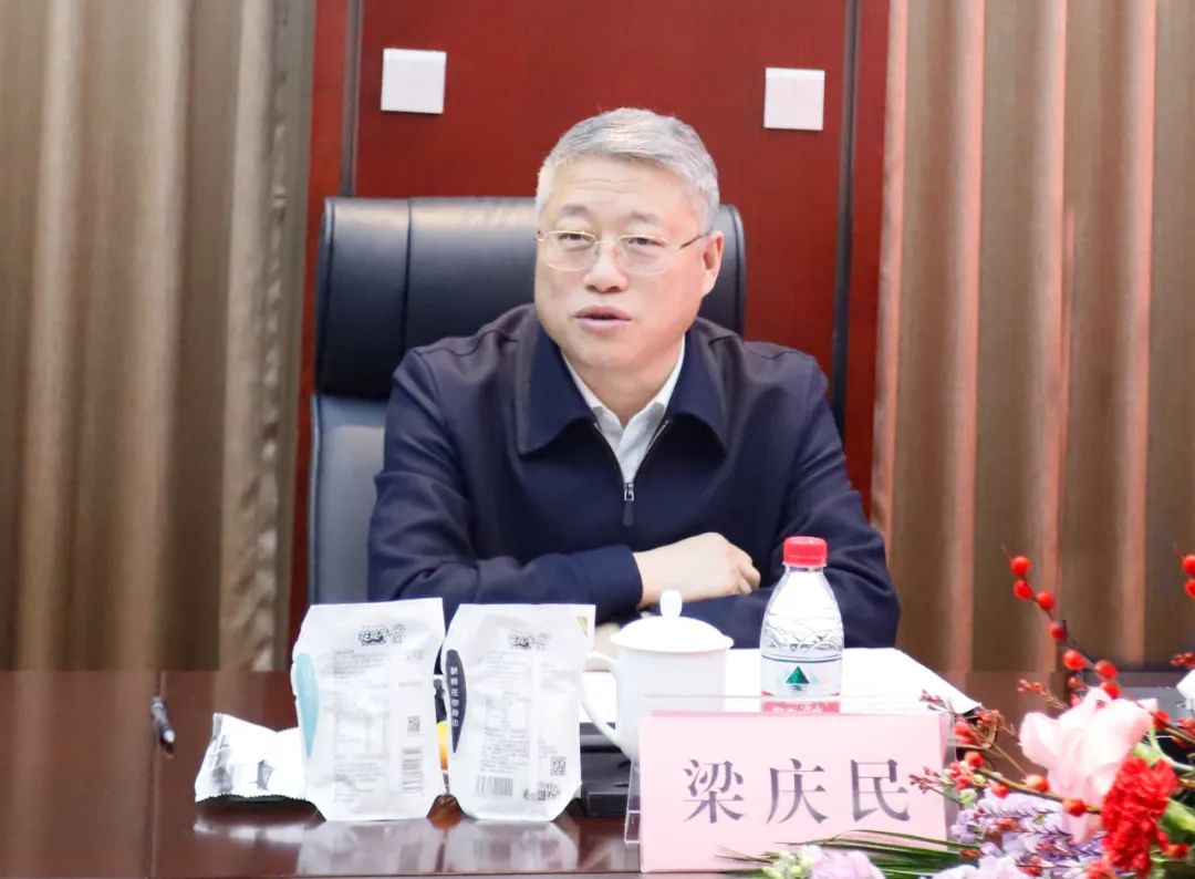 新年開新局 合作促發(fā)展丨佳木斯市委常委、副市長閆志剛一行蒞臨花花牛乳業(yè)集團及佳田企業(yè)考察座談