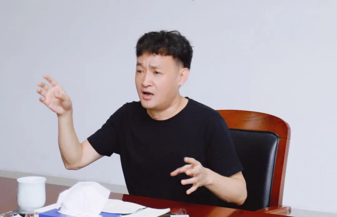 繼往開來 · 再創(chuàng)輝煌 | 花花牛乳業(yè)集團(tuán)召開9月營銷、養(yǎng)殖及飼料月度經(jīng)營工作會議