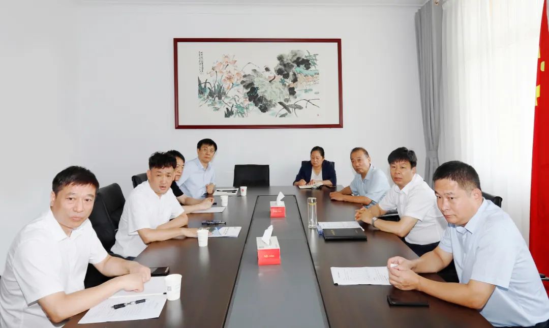 新蔡縣委書記邵奉公會見關(guān)曉彥董事長一行 新蔡縣委書記邵奉公會見關(guān)曉彥董事長一行