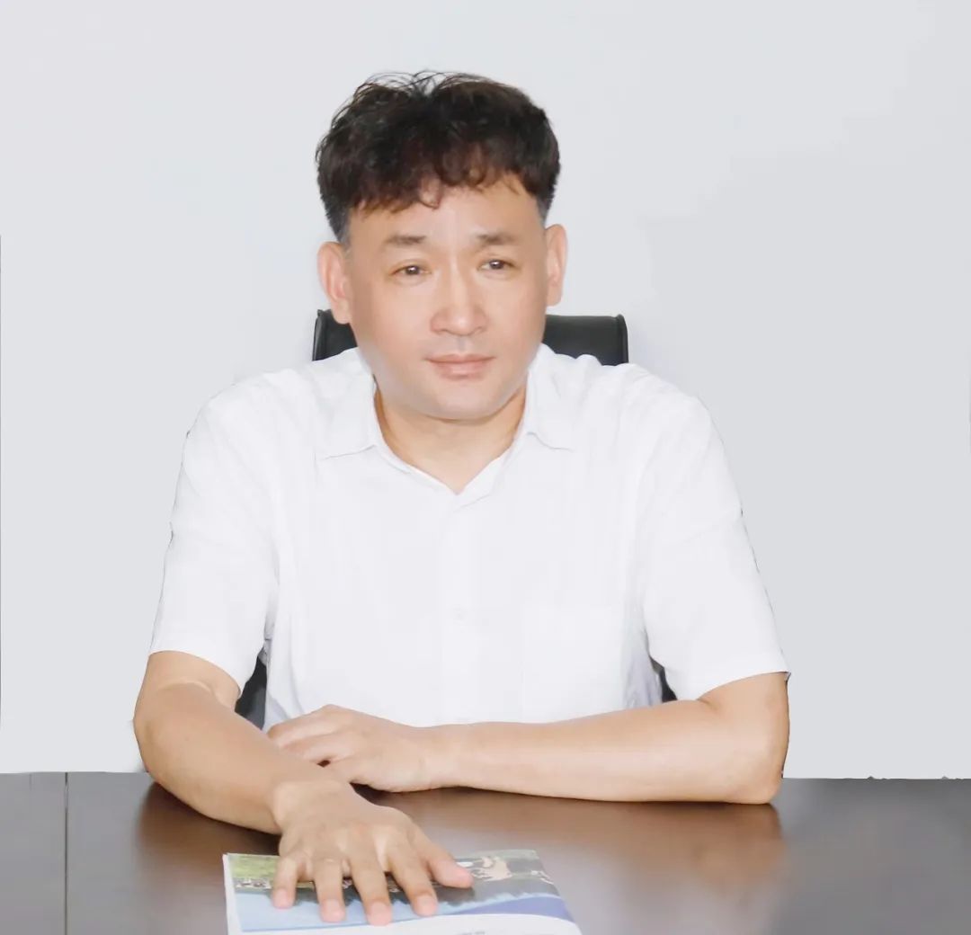 新蔡縣委書記邵奉公會見關(guān)曉彥董事長一行 新蔡縣委書記邵奉公會見關(guān)曉彥董事長一行