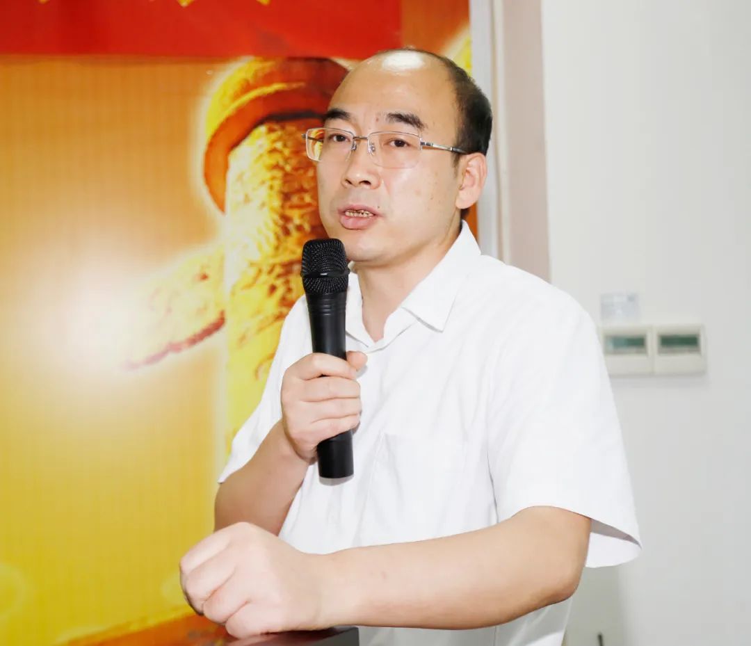 鼓足干勁·再創(chuàng)輝煌 | 花花牛乳業(yè)集團召開經(jīng)銷商座談會 鼓足干勁·再創(chuàng)輝煌 | 花花牛乳業(yè)集團召開經(jīng)銷商座談會